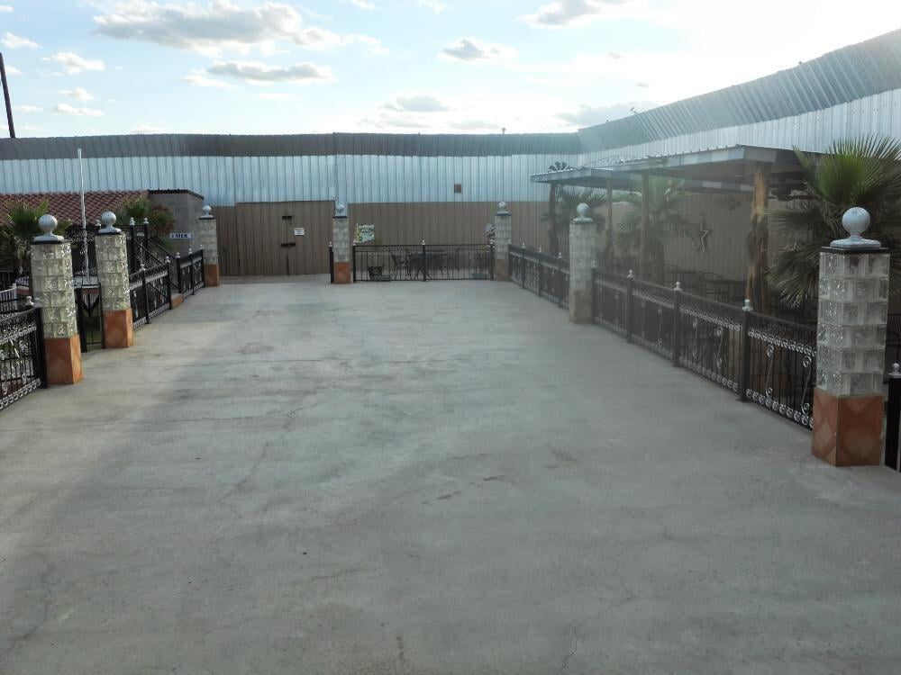 Bar Back Patio Odessa TX Site Pictures